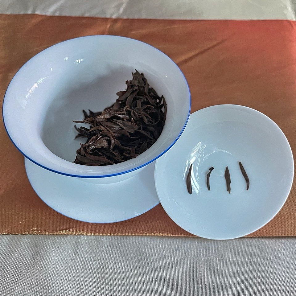 Huang Guan Yin Jinjunmei Black Tea